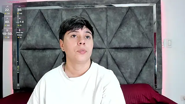Snapshot of AbbySmiitth_ chatting on May 29, 2026, 10:19 pm AbbySmiitth online show from May 29, 2026, 10:19 pm