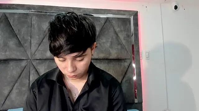 Snapshot of AbbySmiitth_ chatting on July 8, 2026, 9:19 pm AbbySmiitth online show from July 8, 2026, 9:19 pm