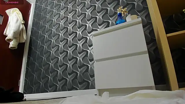 Snapshot of nicolee___19 chatting on February 24, 2025, 11:09 pm nicolee 19 online show from February 24, 2025, 11:09 pm