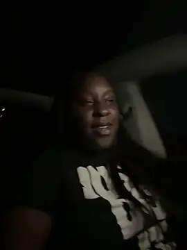 Snapshot of Insultedbalceni chatting on February 25, 2026, 7:51 am Insultedbalceni online show from February 25, 2026, 7:51 am