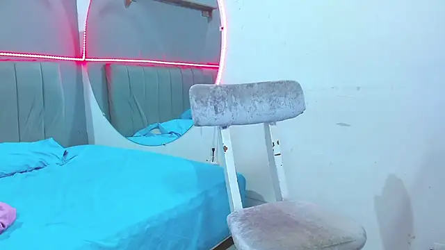 Snapshot of minimi_naty chatting on December 5, 2024, 8:00 pm minimi naty online show from December 5, 2024, 8:00 pm