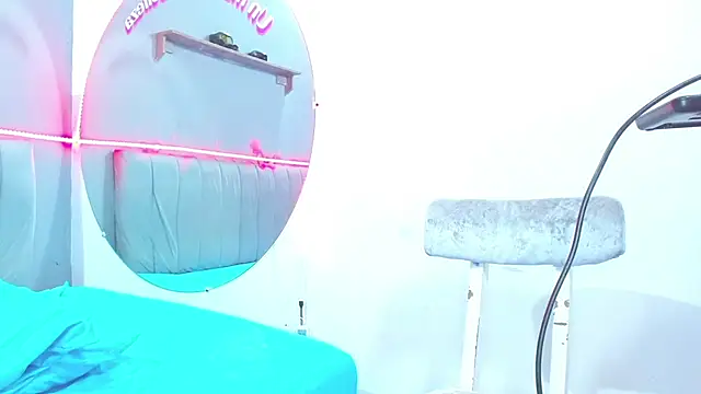 Snapshot of minimi_naty chatting on December 27, 2024, 10:37 pm minimi naty online show from December 27, 2024, 10:37 pm