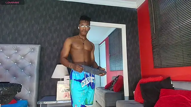 KENDER21  online show from September 28, 2025, 8:03 pm