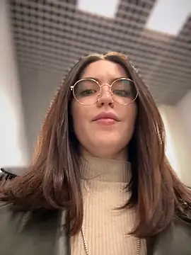 meow girl online show from October 18, 2025, 11:00 am