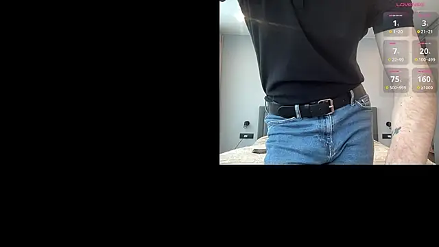 cute mark online show from January 11, 2026, 11:37 am