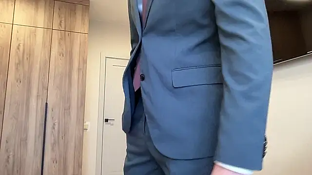 cute mark online show from March 4, 2026, 5:57 am