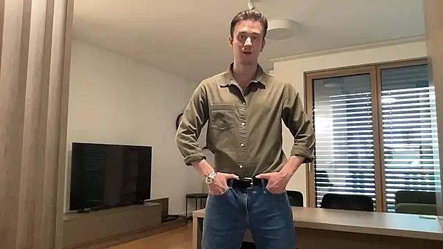 Snapshot of cute_mark chatting on July 8, 2026, 3:27 pm cute mark online show from July 8, 2026, 3:27 pm