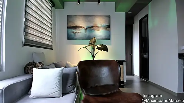 Maximo Marcelo online show from March 7, 2025, 3:07 pm