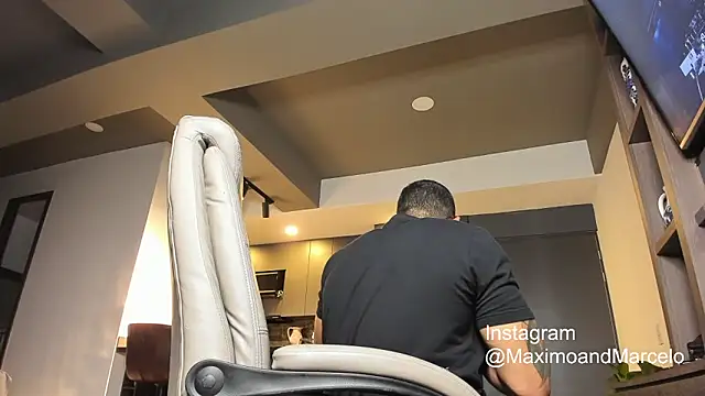 Maximo Marcelo online show from September 24, 2025, 11:08 pm