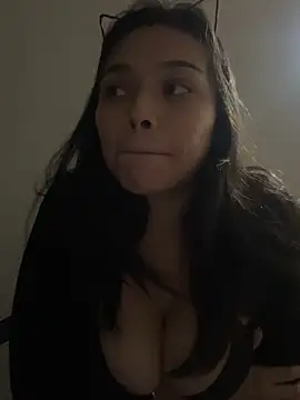 adry moon666 online show from December 12, 2024, 8:14 am