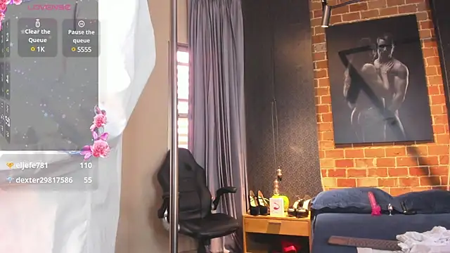 Venusflame   online show from January 26, 2025, 4:09 pm