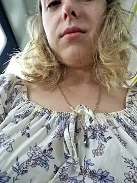 Snapshot of Public_Katrisha chatting on March 19, 2025, 2:24 pm Public Katrisha online show from March 19, 2025, 2:24 pm