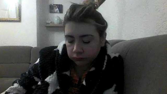 CamilaCherryX online show from February 5, 2026, 9:52 pm