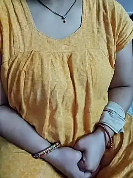 milf-kaira online show from December 21, 2024, 6:02 pm