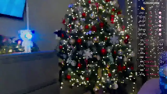  Sexy-Mia  online show from December 10, 2024, 7:11 pm