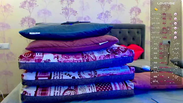  Sexy-Mia  online show from January 10, 2025, 8:59 pm