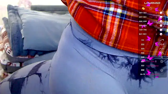  Sexy-Mia  online show from February 13, 2025, 4:07 pm