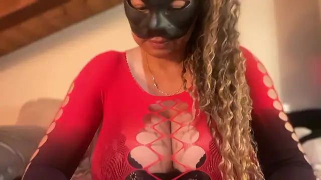 SCARLET-SANTANA online show from January 9, 2026, 10:22 pm