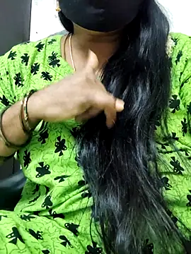 Snapshot of Tamilrojanew chatting on July 3, 2026, 5:52 pm Tamilrojanew online show from July 3, 2026, 5:52 pm
