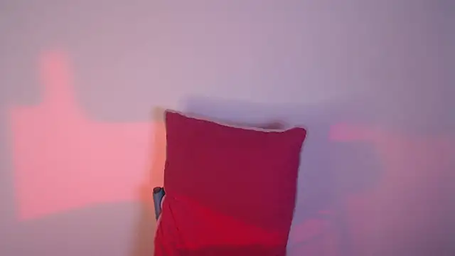 Little aphrodite online show from September 15, 2025, 4:12 am