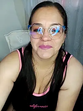 emily sweet13 online show from March 19, 2025, 12:23 pm