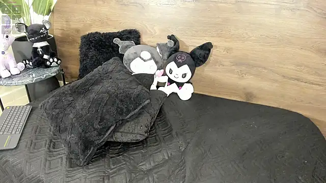 Morgan Hilll  online show from January 26, 2025, 3:03 pm