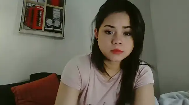 Snapshot of shortygirl29 chatting on January 5, 2025, 8:52 pm shortygirl29 online show from January 5, 2025, 8:52 pm