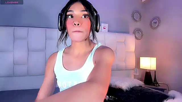 ValentinaMarinn online show from December 21, 2024, 8:32 pm