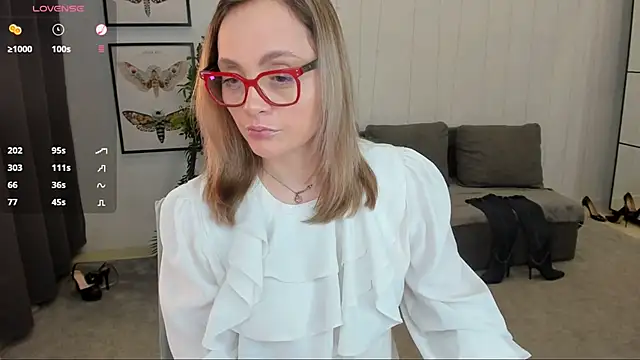 AdelaideRosabel online show from December 6, 2024, 1:40 am