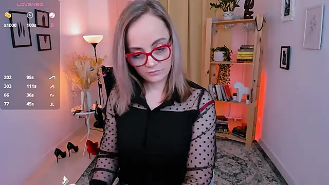 AdelaideRosabel online show from December 12, 2024, 10:31 pm