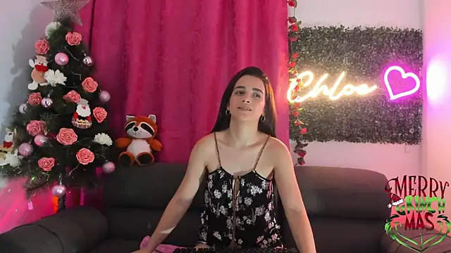 Chloesmithx  online show from December 19, 2024, 10:21 pm