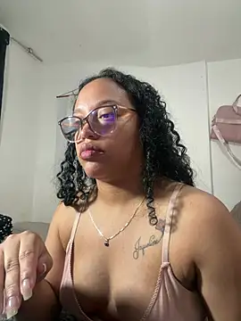 angela angels  online show from March 25, 2026, 7:58 am