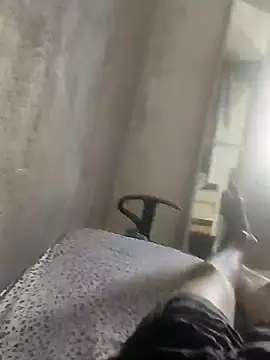 Juliano69xv online show from February 8, 2025, 1:22 pm