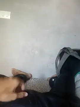 Juliano69xv online show from March 10, 2025, 1:43 pm