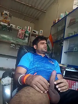 Snapshot of Priynkarani chatting on November 30, 2025, 8:07 am Priynkarani online show from November 30, 2025, 8:07 am