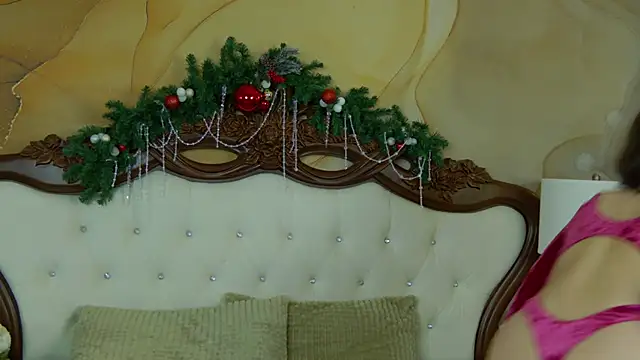 Snapshot of IreneRaye chatting on January 8, 2025, 8:38 am IreneRaye online show from January 8, 2025, 8:38 am