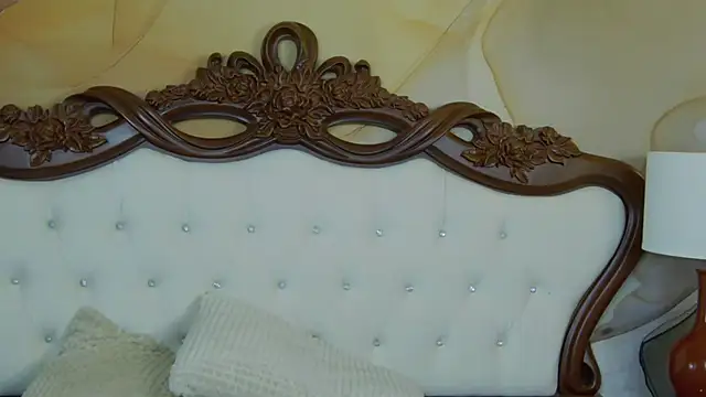 Snapshot of IreneRaye chatting on January 14, 2025, 11:10 am IreneRaye online show from January 14, 2025, 11:10 am