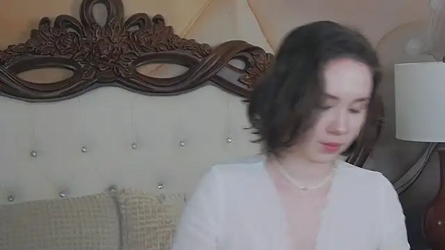 Snapshot of IreneRaye chatting on February 5, 2025, 4:48 am IreneRaye online show from February 5, 2025, 4:48 am