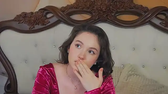 Snapshot of IreneRaye chatting on February 11, 2025, 8:26 am IreneRaye online show from February 11, 2025, 8:26 am