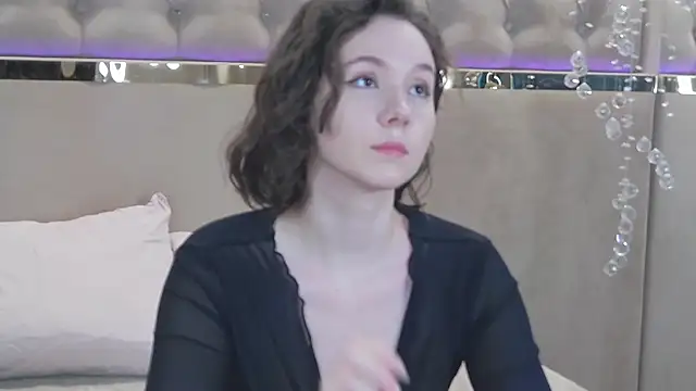 Snapshot of IreneRaye chatting on March 22, 2025, 5:49 am IreneRaye online show from March 22, 2025, 5:49 am