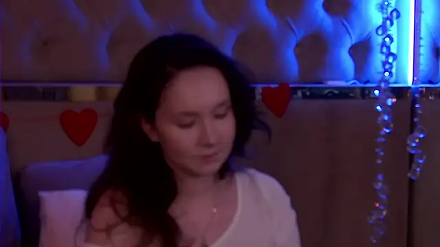 Snapshot of IreneRaye chatting on February 20, 2026, 8:31 pm IreneRaye online show from February 20, 2026, 8:31 pm