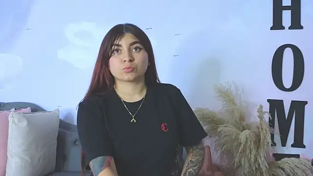 carolayrosse online show from December 21, 2025, 4:19 am