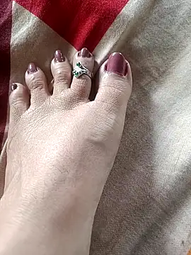 lakey91girl online show from March 18, 2026, 5:32 am