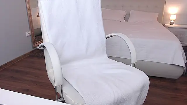 Amy--Samy online show from November 26, 2025, 10:49 am