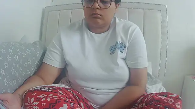 vanilla chocolate23 online show from March 1, 2026, 11:01 am