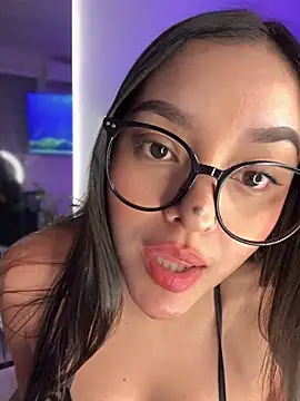 kenndall 21 online show from September 24, 2025, 2:59 am