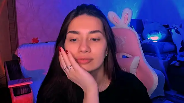 Swee Alicee online show from May 6, 2026, 10:15 pm