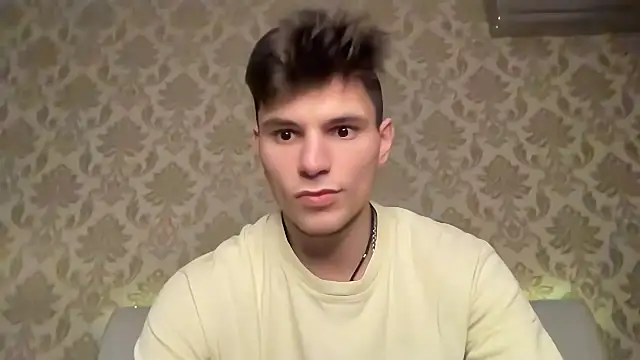 denlover1 online show from March 5, 2025, 4:02 pm