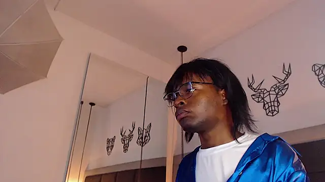 candy lovee69 online show from March 12, 2025, 10:39 pm