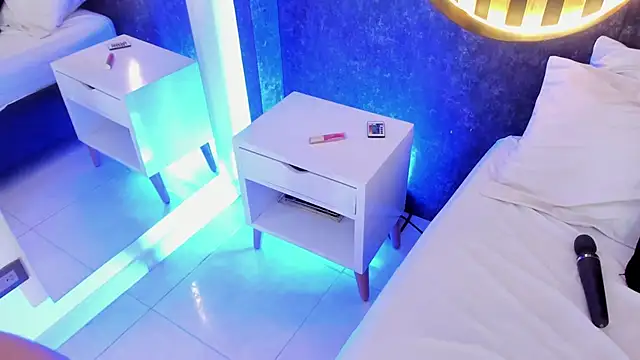 miss10 antonella online show from February 6, 2025, 8:45 pm